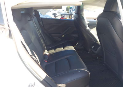 2021 Tesla Model 3 Standard Range Plus Rear-wheel Drive, uszkodzenie: Przód, Iaai lot 46070261, zdjęcie 8 z 17