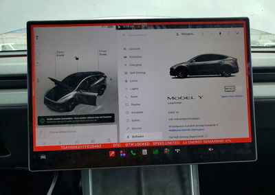 2026 Tesla Model Y, daño Bajos, Copart lote 65081746, foto 9 de 15