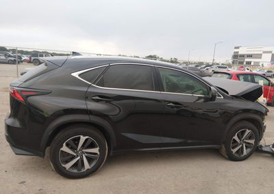2019 Lexus Nx 300, daño Frontal, Iaai lote 45956801, foto 13 de 16