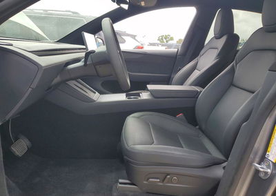2026 Tesla Model Y, daño Bajos, Copart lote 65081746, foto 7 de 15