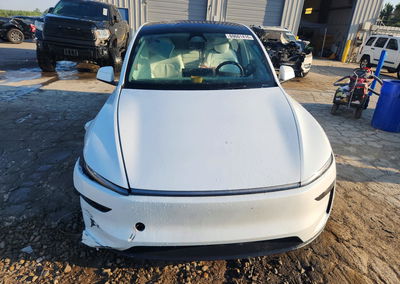 2026 Tesla Model Y, uszkodzenie: Dachowanie, Copart lot 69601416, zdjęcie 5 z 15
