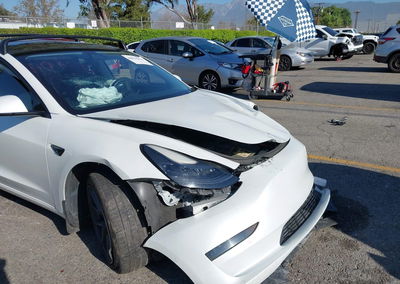 2021 Tesla Model 3 Standard Range Plus Rear-wheel Drive, uszkodzenie: Przód, Iaai lot 46070261, zdjęcie 12 z 17