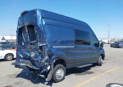 2024 Ford Transit-350, Rear damage, Iaai lot 46080126, photo 4 of 16