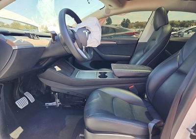 2023 Tesla Model Y, daño Frontal, Copart lote 64967806, foto 7 de 13