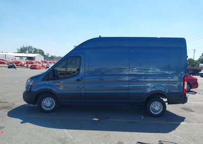 2024 Ford Transit-350, Rear damage, Iaai lot 46080126, photo 14 of 16