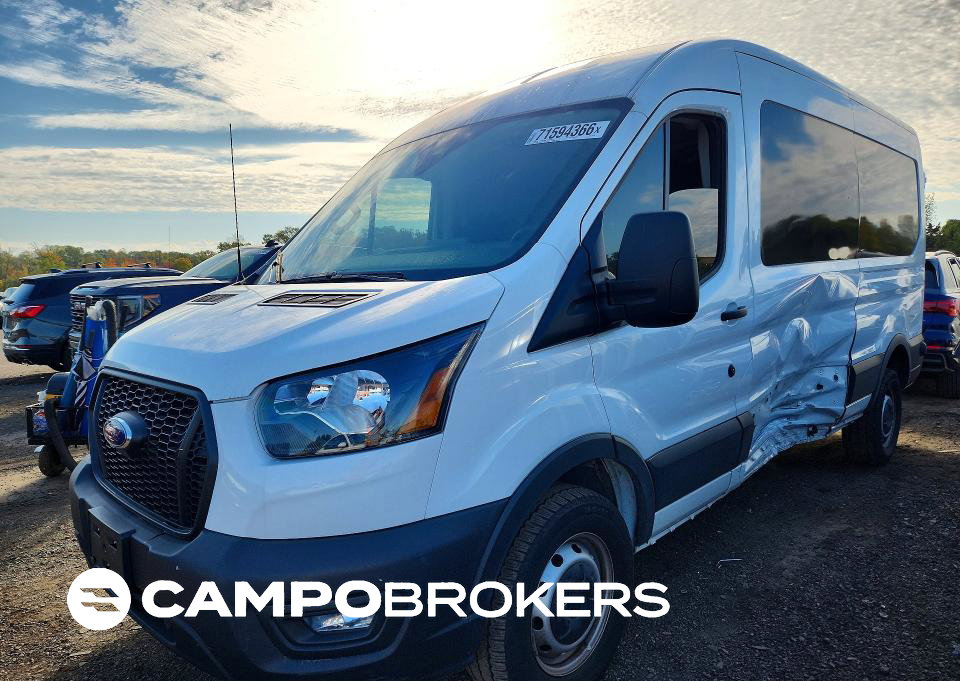 2024 Ford Transit 250 Medium Roof Delivery Van, daño Lateral, Copart lote 71594366