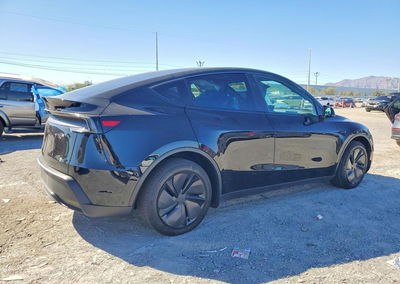 2026 Tesla Model Y, uszkodzenie: Bok, Copart lot 67741516, zdjęcie 3 z 16