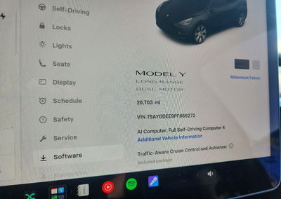 2023 Tesla Model Y, daño Lateral, Copart lote 71864016, foto 9 de 14