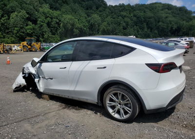 2022 Tesla Model Y, daño Generalizado, Copart lote 62936935, foto 2 de 14