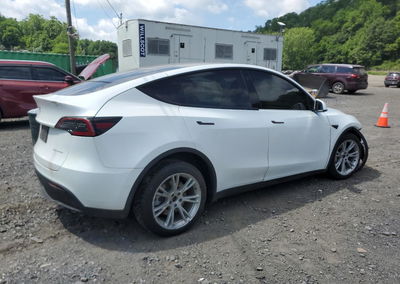2022 Tesla Model Y, daño Generalizado, Copart lote 62936935, foto 3 de 14