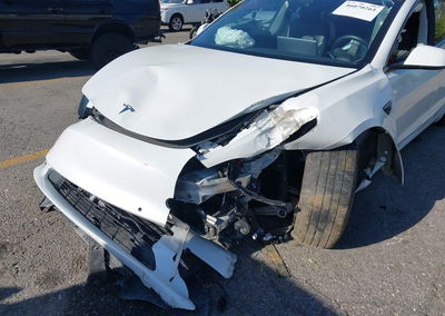 2021 Tesla Model 3 Standard Range Plus Rear-wheel Drive, uszkodzenie: Przód, Iaai lot 46070261, zdjęcie 11 z 17
