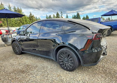 2023 Tesla Model Y, daño Trasero, Copart lote 71644066, foto 2 de 13