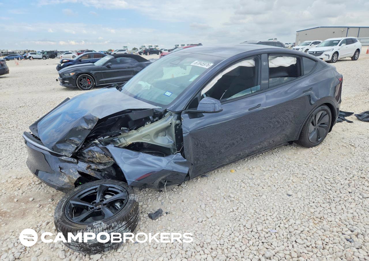 2026 Tesla Model Y, daño Frontal, Copart lote 67845976