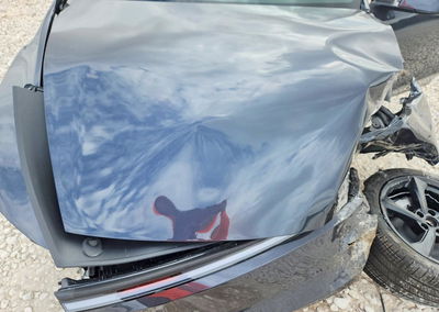 2026 Tesla Model Y, daño Frontal, Copart lote 67845976, foto 11 de 14