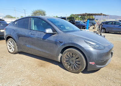 2023 Tesla Model Y, daño Trasero, Copart lote 71403836, foto 4 de 12