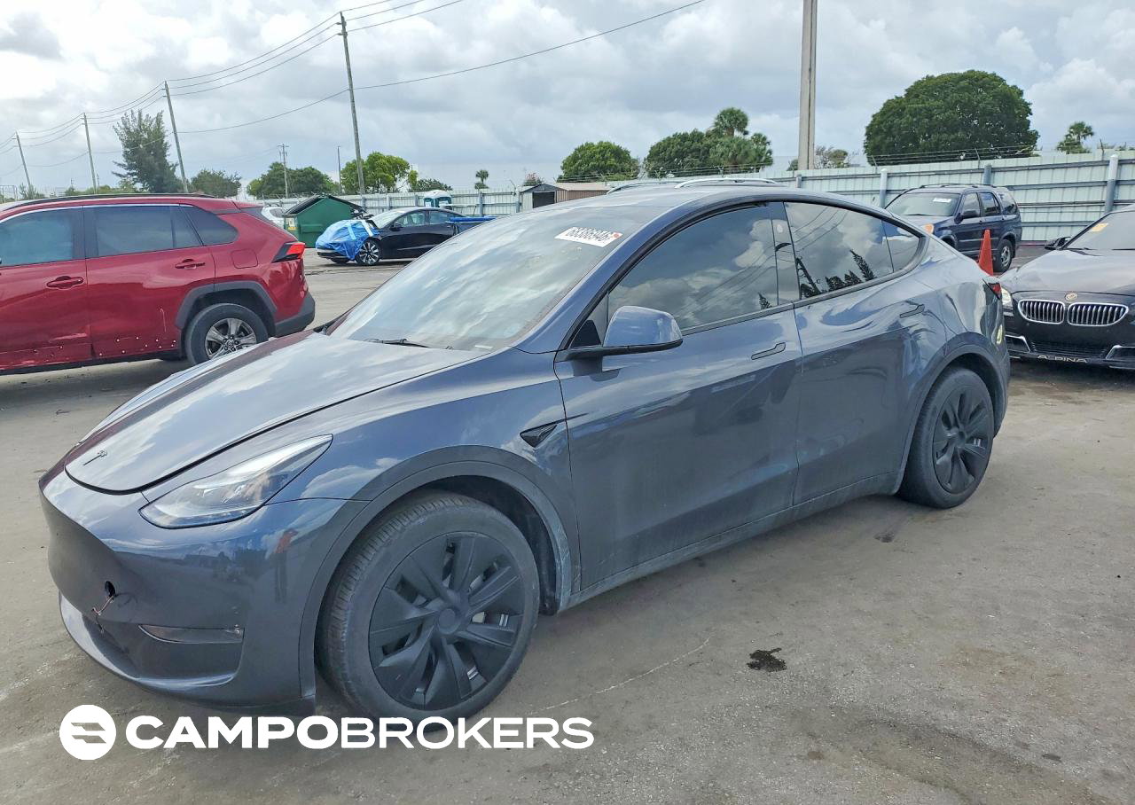 2023 Tesla Model Y, Side damage, Copart lot 68386946