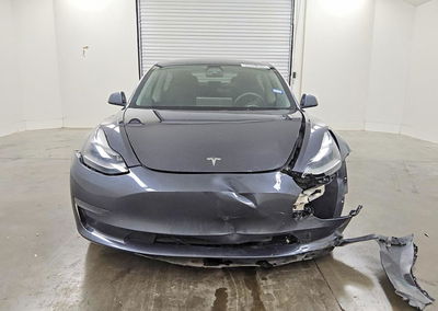 2023 Tesla Model 3, daño Frontal, Copart lote 65931626, foto 5 de 13