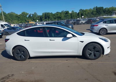 2023 Tesla Model 3 Rear-wheel Drive, daño Bajos, Iaai lote 45904107, foto 12 de 17