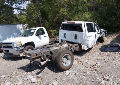 2024 Chevrolet Silverado 3500hd Chassis Lt, Front & Rear damage, Iaai lot 45998695, photo 4 of 21
