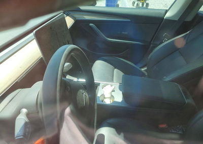 2023 Tesla Model 3, daño Bajos, Copart lote 58072976, foto 9 de 12