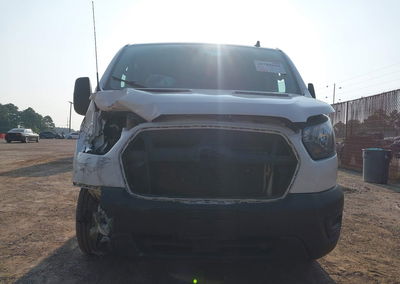 2022 Ford Transit-350, Front End damage, Iaai lot 45784693, photo 12 of 16