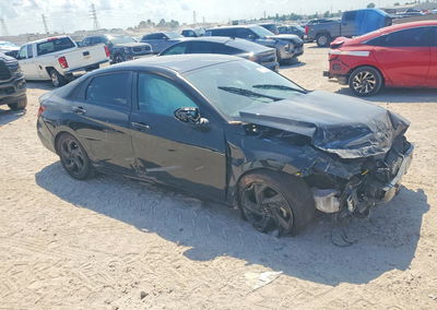2026 Hyundai Elantra Sel Sport, daño Generalizado, Copart lote 70121386, foto 4 de 14