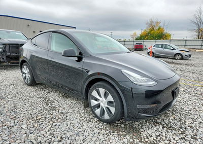 2023 Tesla Model Y, uszkodzenie: Bok, Copart lot 70164736, zdjęcie 4 z 12