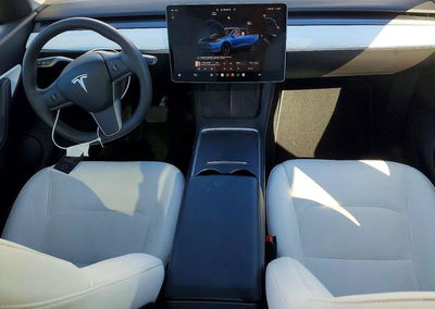 2022 Tesla Model Y, daño Frontal, Copart lote 71388646, foto 8 de 12