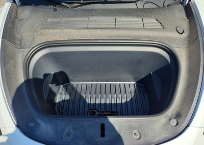2023 Tesla Model Y, daño Bajos, Copart lote 72963916, foto 12 de 13