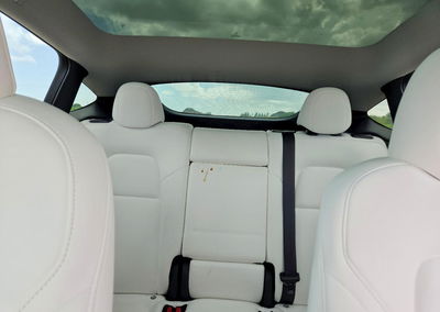 2024 Tesla Model Y, daño Frontal, Copart lote 69056466, foto 10 de 15