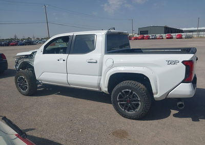 2025 Toyota Tacoma Trd Sport, пошкодження: Передня частина, Iaai лот 46026111, фото 15 з 17
