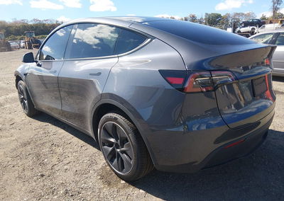 2023 Tesla Model Y Awd/long Range Dual Motor All-wheel Drive, Front End damage, Iaai lot 46288750, photo 3 of 19