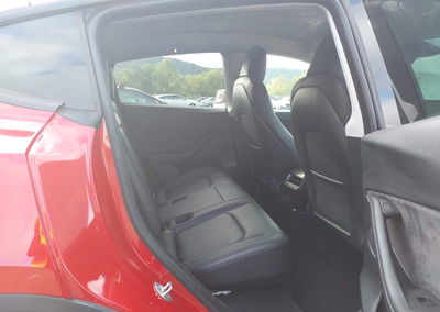 2023 Tesla Model Y Awd/long Range Dual Motor All-wheel Drive, daño Inundación, Iaai lote 46182332, foto 8 de 11