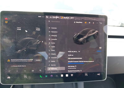 2023 Tesla Model Y Awd/long Range Dual Motor All-wheel Drive, daño Trasero izquierdo, Iaai lote 45031456, foto 18 de 19