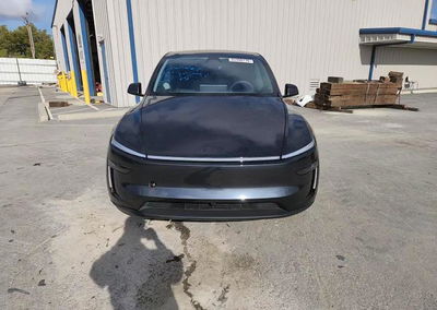 2026 Tesla Model Y, daño Bajos, Copart lote 65390116, foto 13 de 14