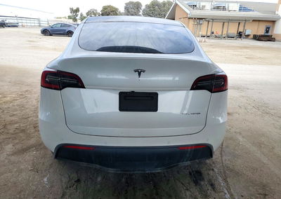 2021 Tesla Model Y, daño Frontal, Copart lote 73908166, foto 6 de 13