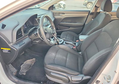 2019 Hyundai Elantra Se, daño Lateral, Copart lote 68544236, foto 7 de 12