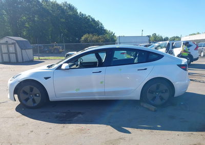 2023 Tesla Model 3 Rear-wheel Drive, daño Bajos, Iaai lote 45904107, foto 13 de 17