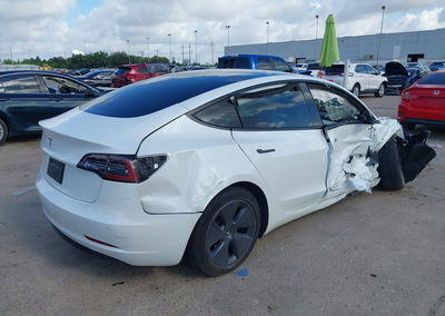 2022 Tesla Model 3 Rear-wheel Drive, uszkodzenie: Prawy bok, Iaai lot 45578828, zdjęcie 4 z 17