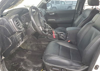 2021 Toyota Tacoma, uszkodzenie: Burn - Interior, Copart lot 72148395, zdjęcie 7 z 13