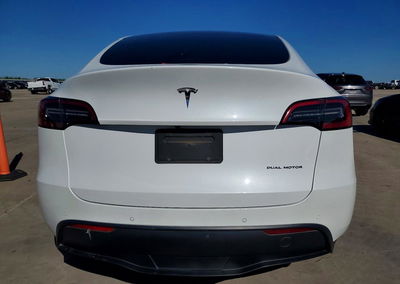 2022 Tesla Model Y, daño Frontal, Copart lote 71388646, foto 6 de 12
