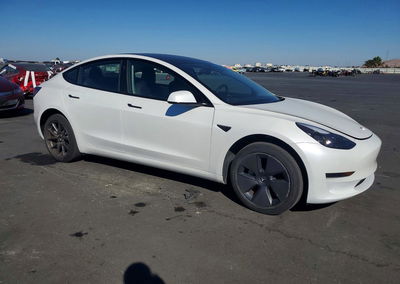 2023 Tesla Model 3, daño Lateral, Copart lote 72148156, foto 4 de 14
