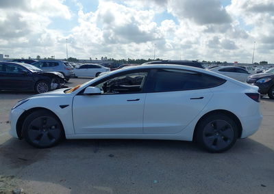 2022 Tesla Model 3 Rear-wheel Drive, uszkodzenie: Prawy bok, Iaai lot 45578828, zdjęcie 13 z 17