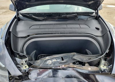 2024 Tesla Model Y, daño Frontal, Copart lote 69056466, foto 12 de 15