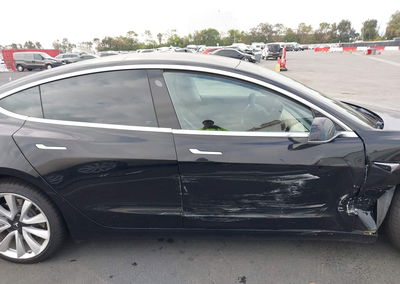 2019 Tesla Model 3 Long Range/mid Range/standard Range/standard Range Plus, пошкодження: Правий бік, Iaai лот 46040633,