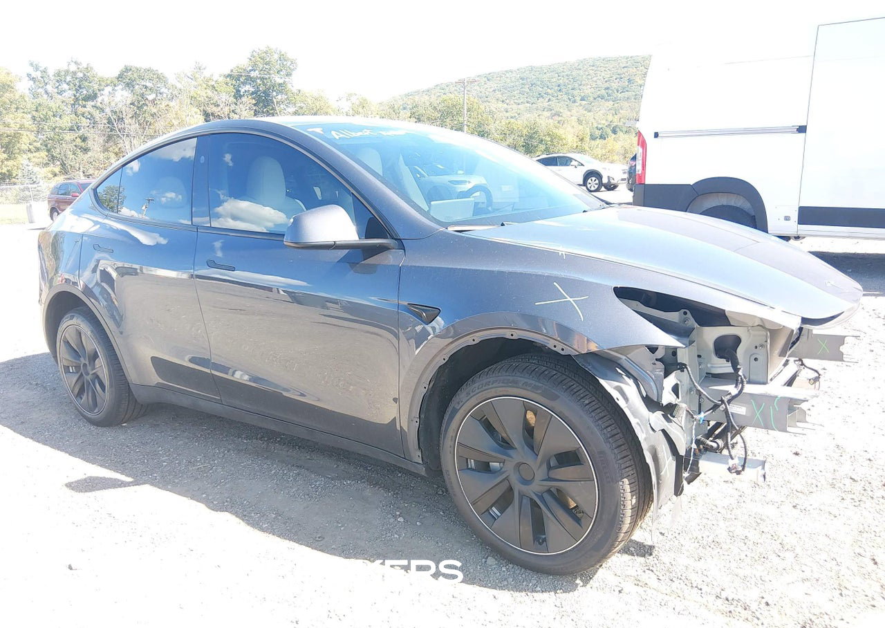 2023 Tesla Model Y Awd/long Range Dual Motor All-wheel Drive, Front End damage, Iaai lot 46288750