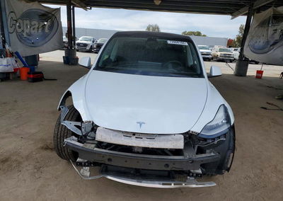 2021 Tesla Model Y, daño Frontal, Copart lote 73908166, foto 5 de 13