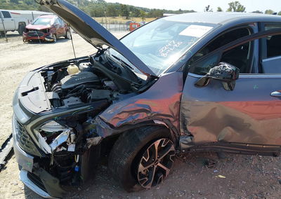 2023 Kia Sportage Ex, Left Side damage, Iaai lot 46017315, photo 6 of 16