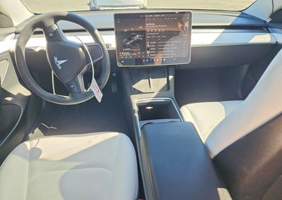 2023 Tesla Model 3, daño Lateral, Copart lote 70384086, foto 8 de 12