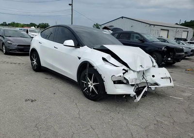 2021 Tesla Model Y, Front End damage, Copart lot 59671066, photo 13 of 14